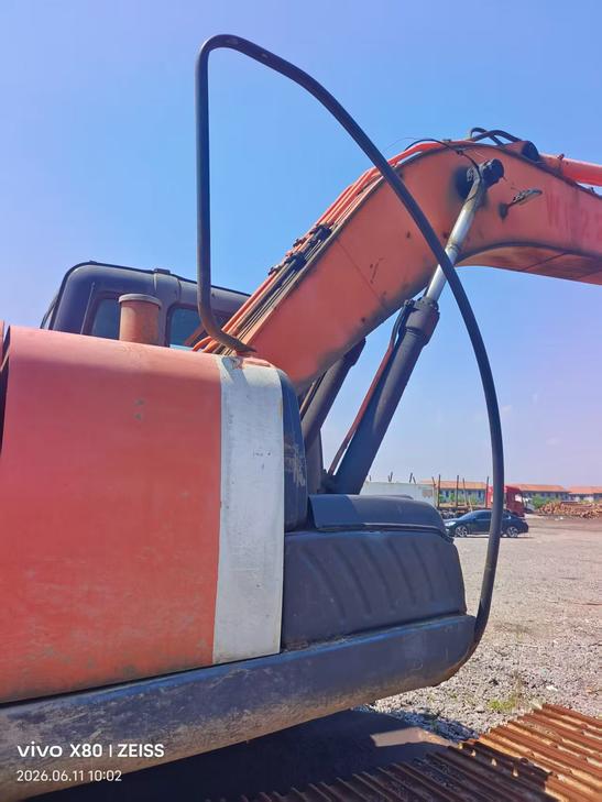 Buy Hitachi ZX240-3G Used Excavator / 1