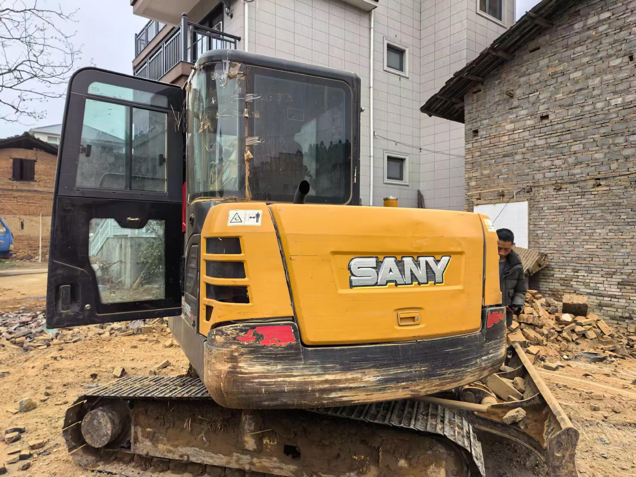Buy Sany SY60 Used Excavator / 2