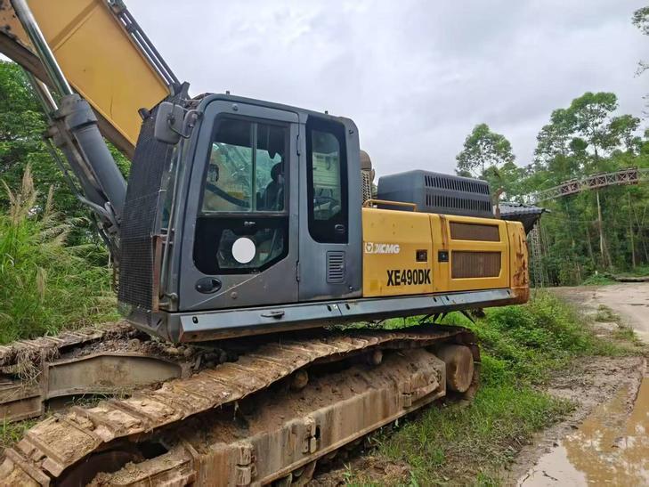 Buy XCMG XE490D Used Excavator / 1