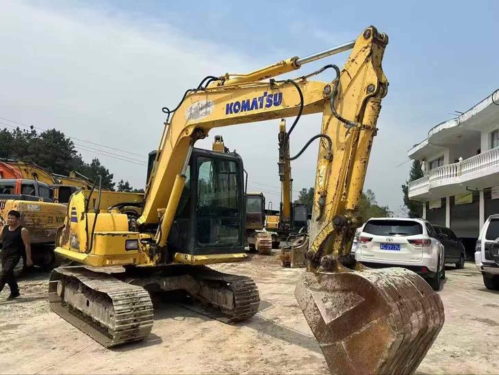 Buy Komatsu PC70-8 Used Excavator / 1