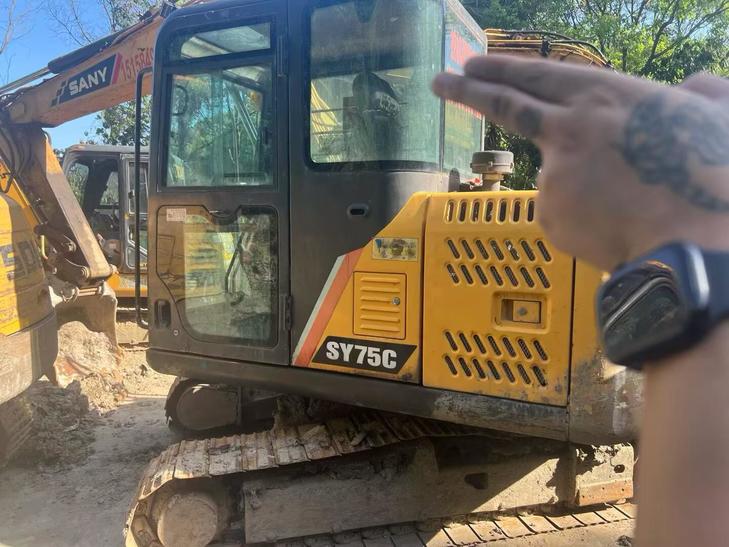 Buy Sany SY65C Used Excavator / 1