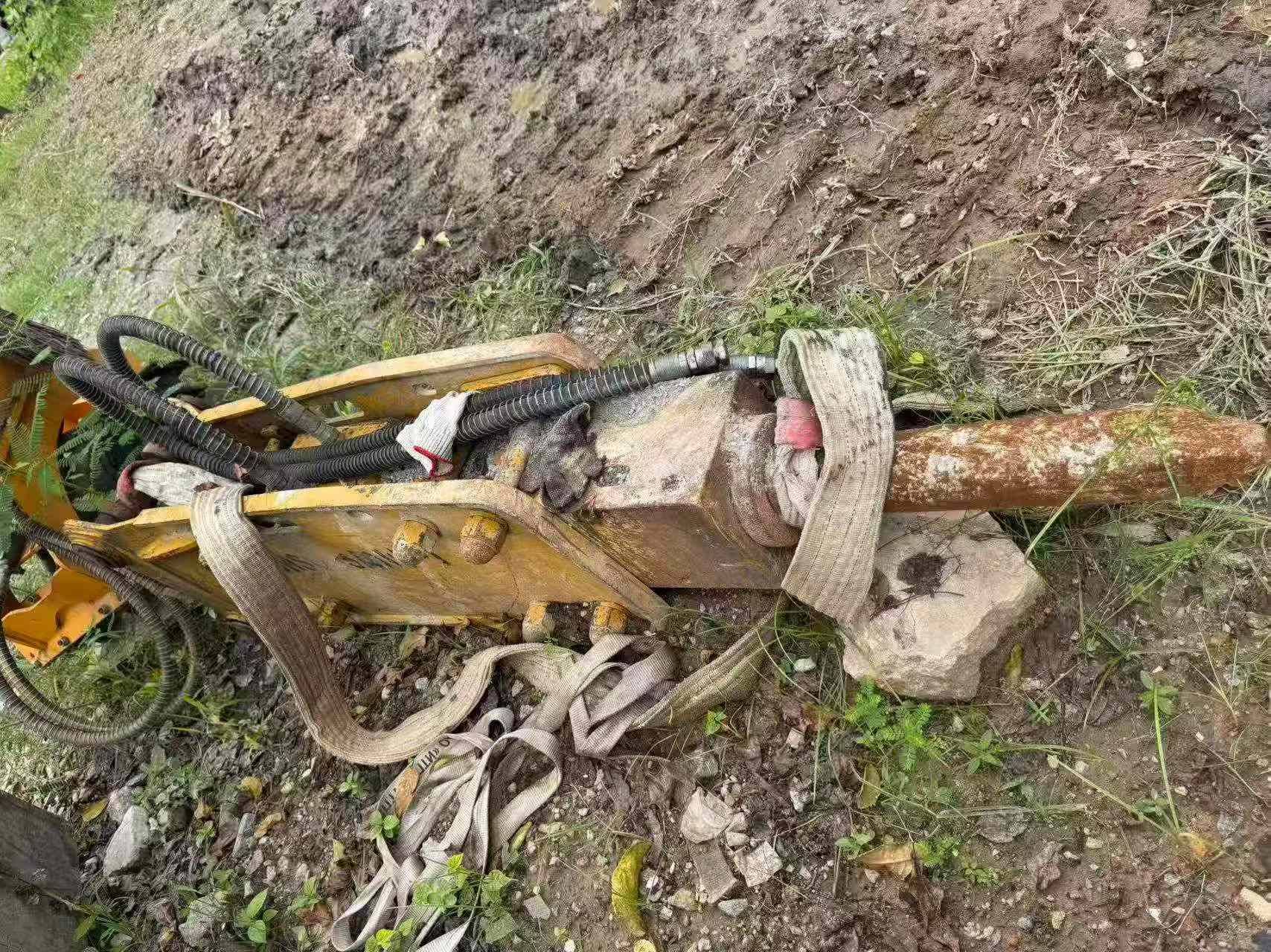 Buy Sany SY135 Used Excavator / 9