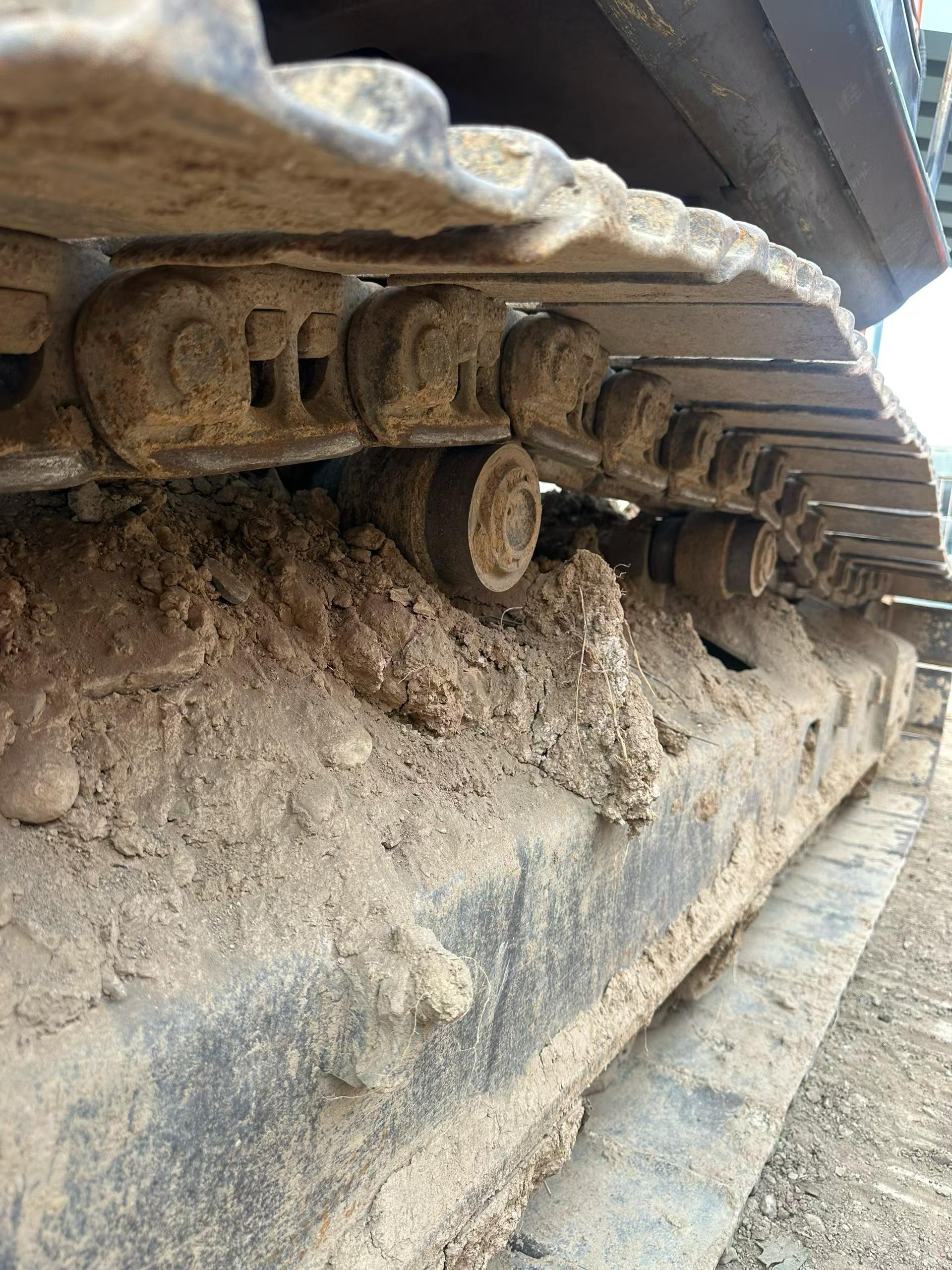 Buy Hitachi EX250-5 Used Excavator / 2