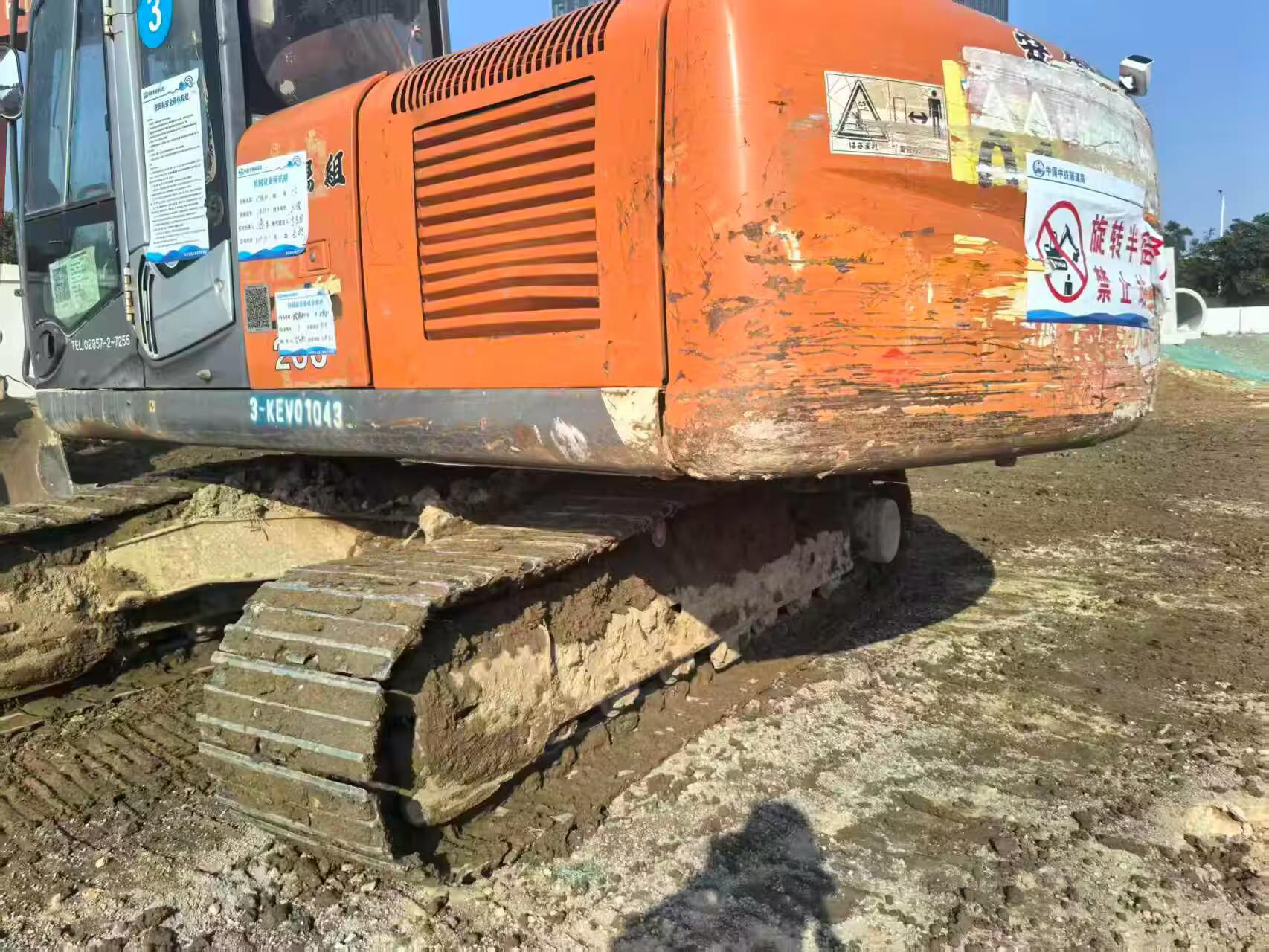 Buy Hitachi EX200 Used Excavator / 5 Buy Hitachi EX200 Used Excavator / 5