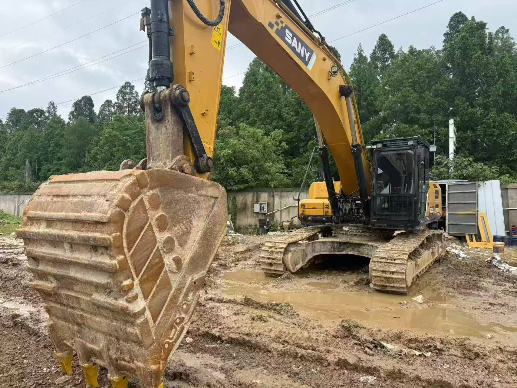 Buy Sany SY375H Used Excavator / 2
