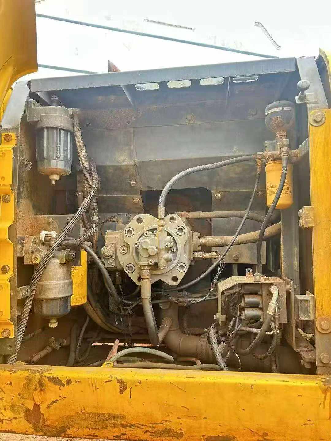 Buy Sumitomo SH200-5 Used Excavator / 6