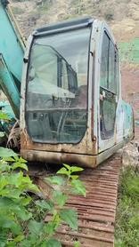 Buy Kobelco SK200-6 Used Excavator / 2 Buy Kobelco SK200-6 Used Excavator / 2