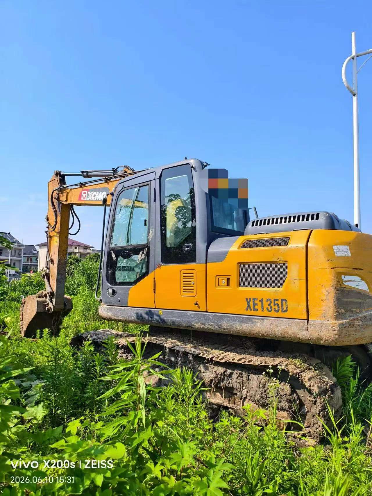 Buy XCMG XE135B Used Excavator / 1