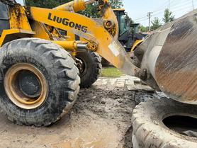 Buy LiuGong CLG853 Used Loader / 3 Buy LiuGong CLG853 Used Loader / 3