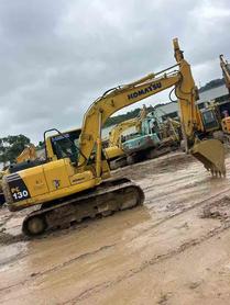 Buy Komatsu PC110-7 Used Excavator / 4 Buy Komatsu PC110-7 Used Excavator / 4