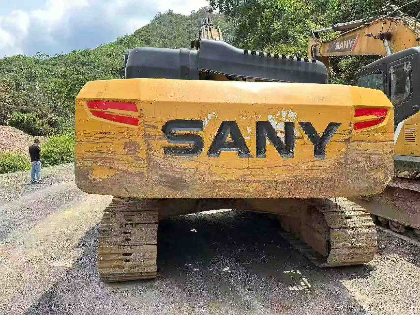 Buy Sany SY245H Used Excavator / 4