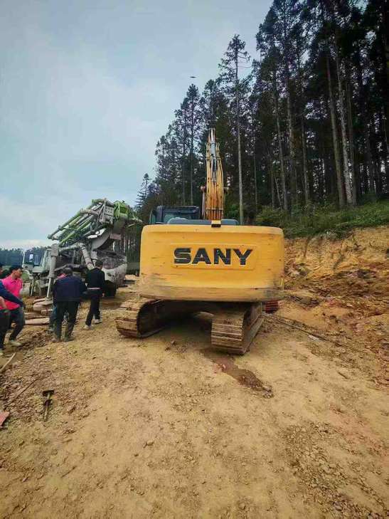 Buy Sany SY135 Used Excavator / 1