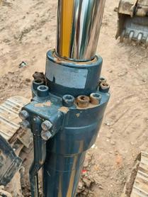 Buy Hyundai R225-7 Used Excavator / 9 Buy Hyundai R225-7 Used Excavator / 9