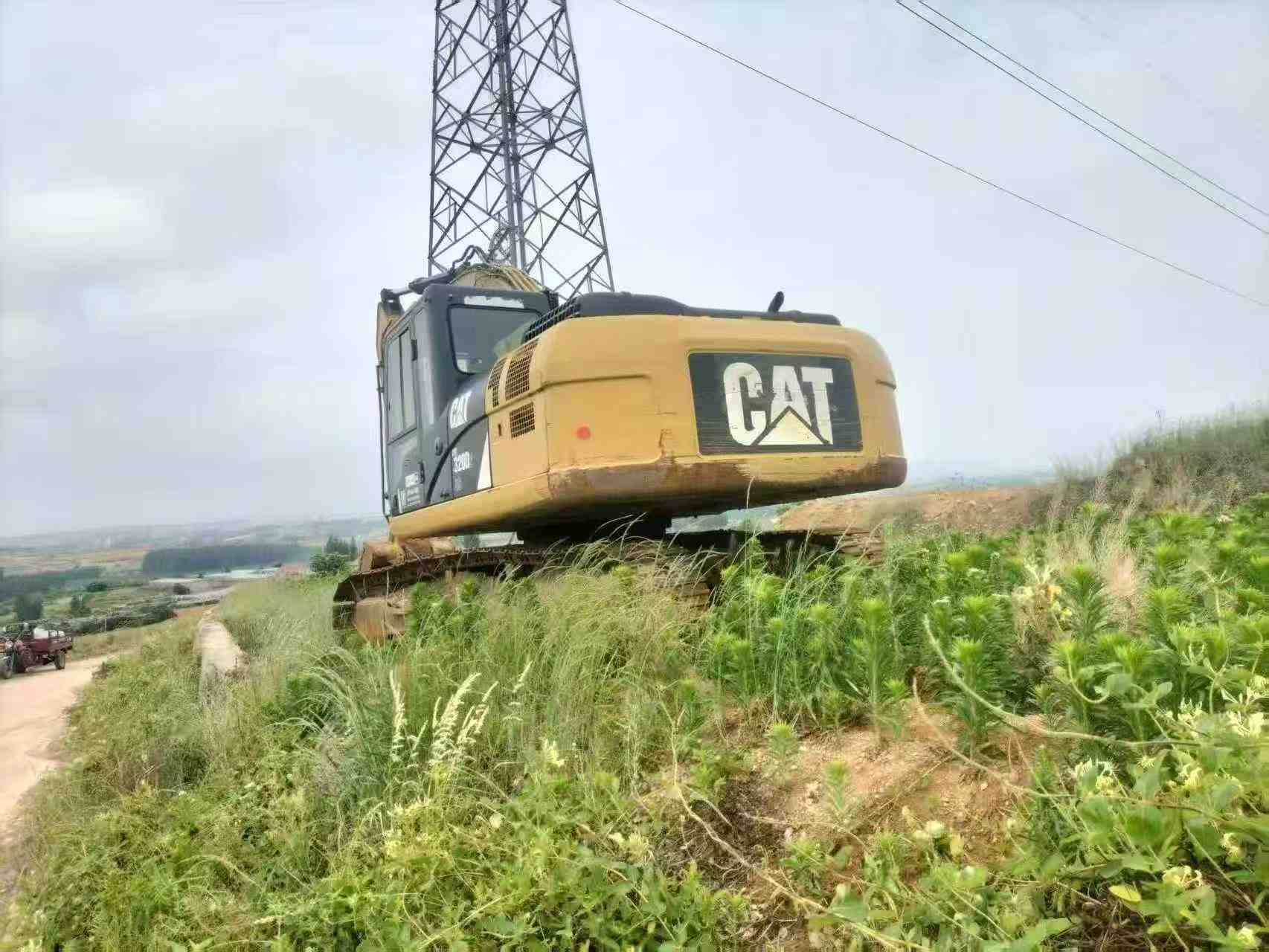 Buy Caterpillar 320A Used Excavator / 4