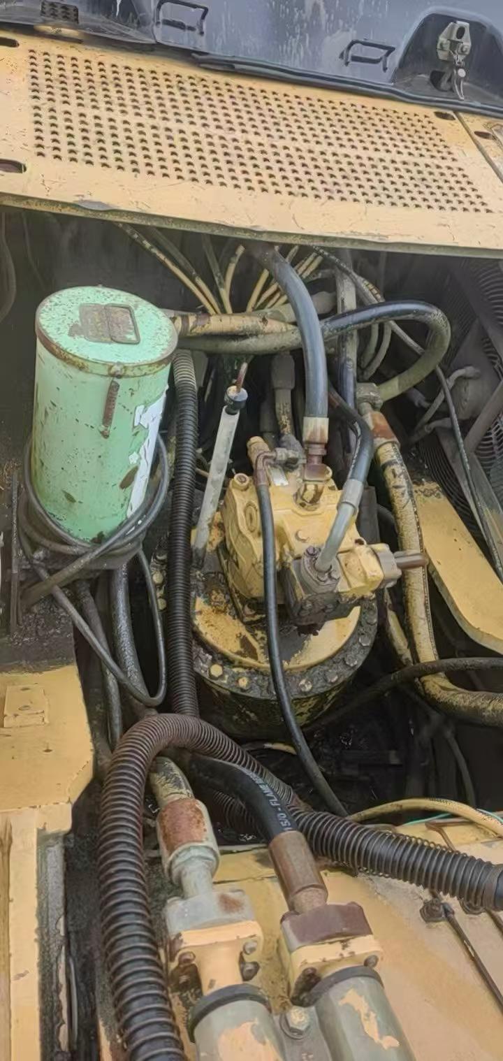 Buy Caterpillar 330C Used Excavator / 2 Buy Caterpillar 330C Used Excavator / 2