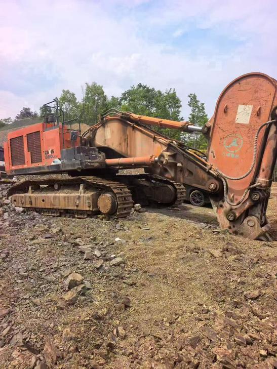 Buy Hitachi ZX890LCH-5A Used Excavator / 1