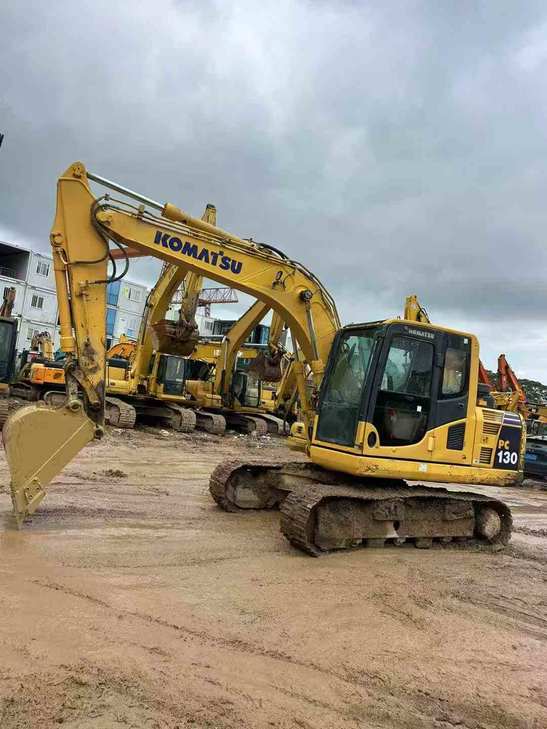 Buy Komatsu PC110-7 Used Excavator / 1