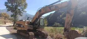 Buy Caterpillar 320A Used Excavator / 5 Buy Caterpillar 320A Used Excavator / 5