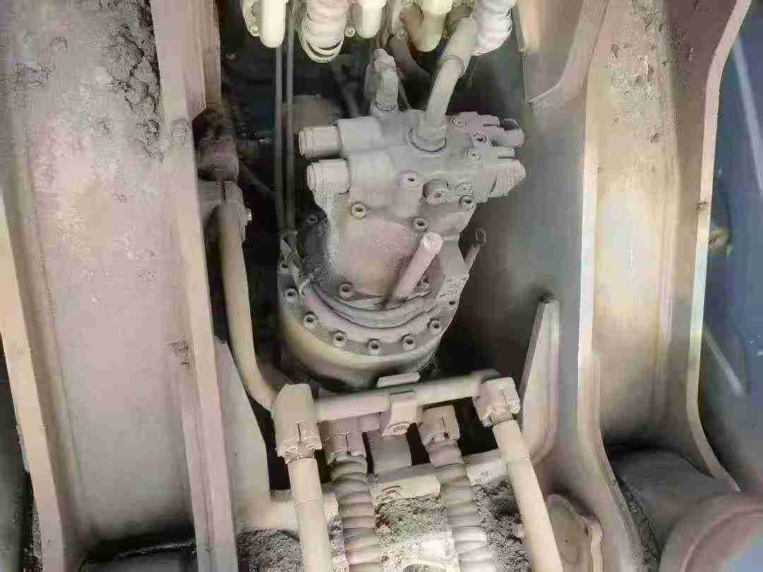 Buy XCMG XE900C Used Excavator / 4