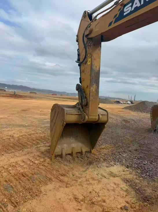 Buy Sany SY550H Used Excavator / 1
