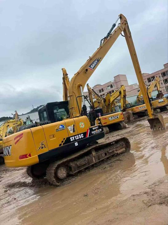 Buy Sany SY135 Used Excavator / 1