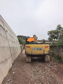 Buy Sany SY135 Used Excavator / 2 Buy Sany SY135 Used Excavator / 2