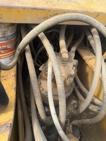 Buy Kato 820-3SP Used Excavator / 7 Buy Kato 820-3SP Used Excavator / 7