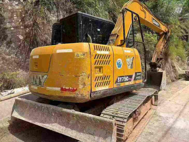 Buy Sany SY75 Used Excavator / 1