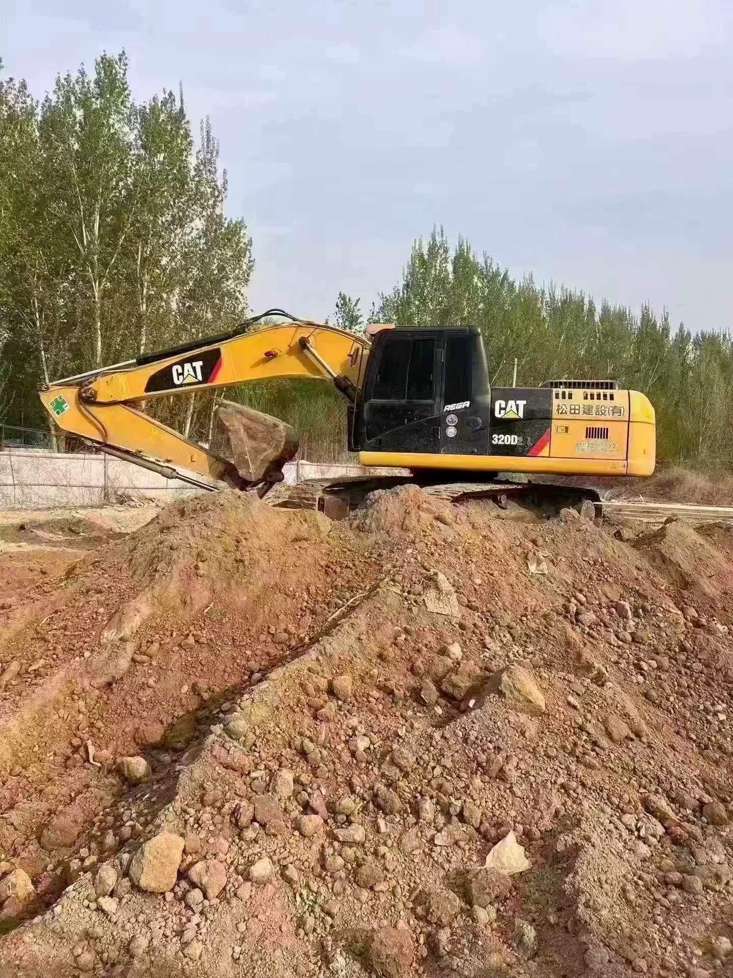 Buy Caterpillar 320D Used Excavator / 3 Buy Caterpillar 320D Used Excavator / 3