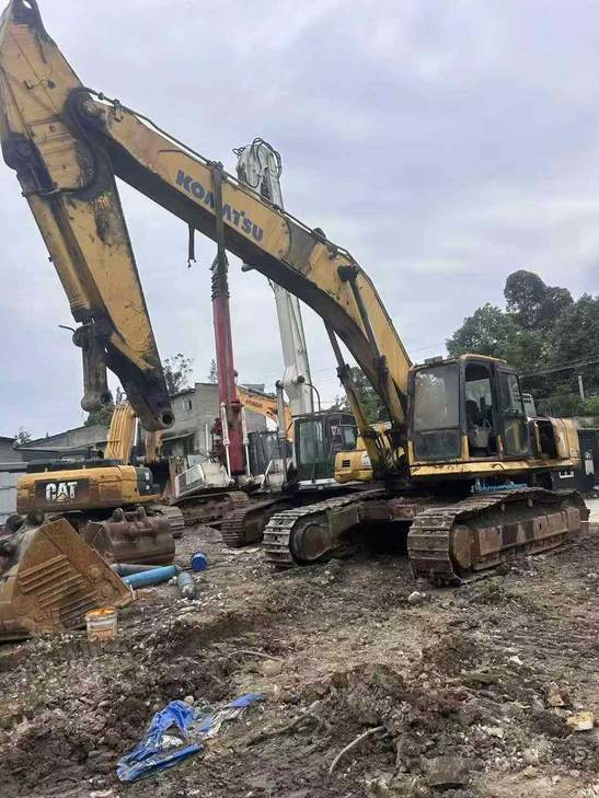 Buy Komatsu PC450-8 Used Excavator / 1