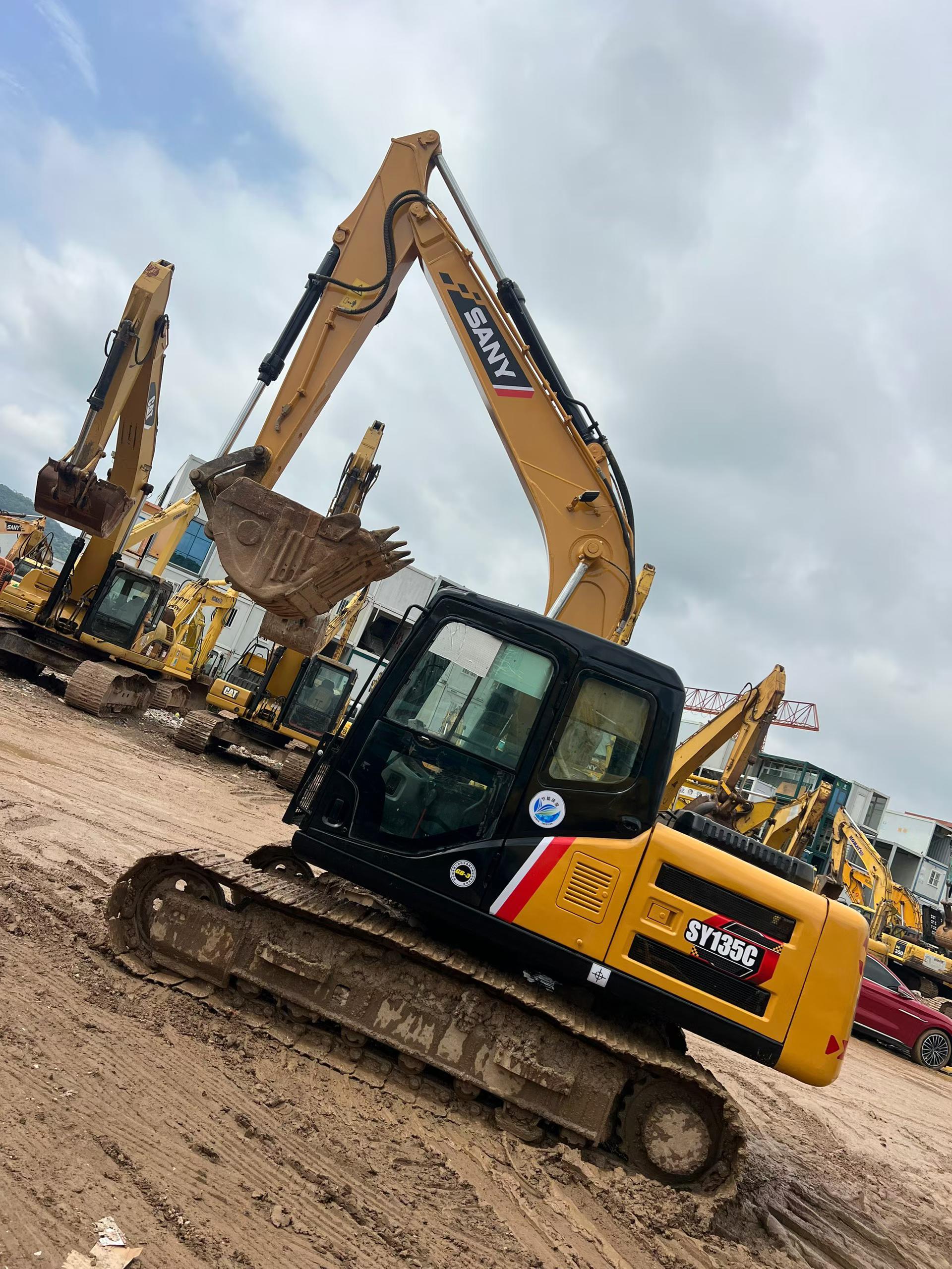 Buy Sany SY135 Used Excavator / 1