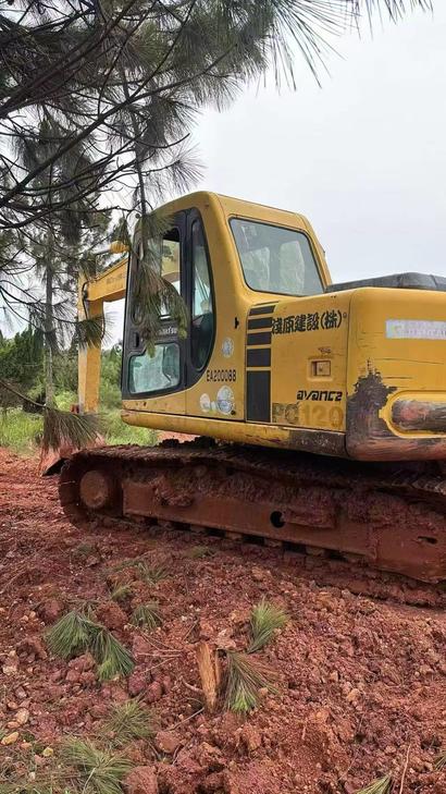 Buy Komatsu PC120-6 Used Excavator / 1