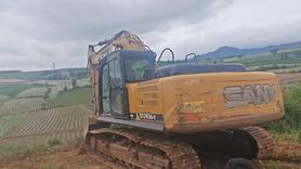Buy Sany SY235C Used Excavator / 2 Buy Sany SY235C Used Excavator / 2
