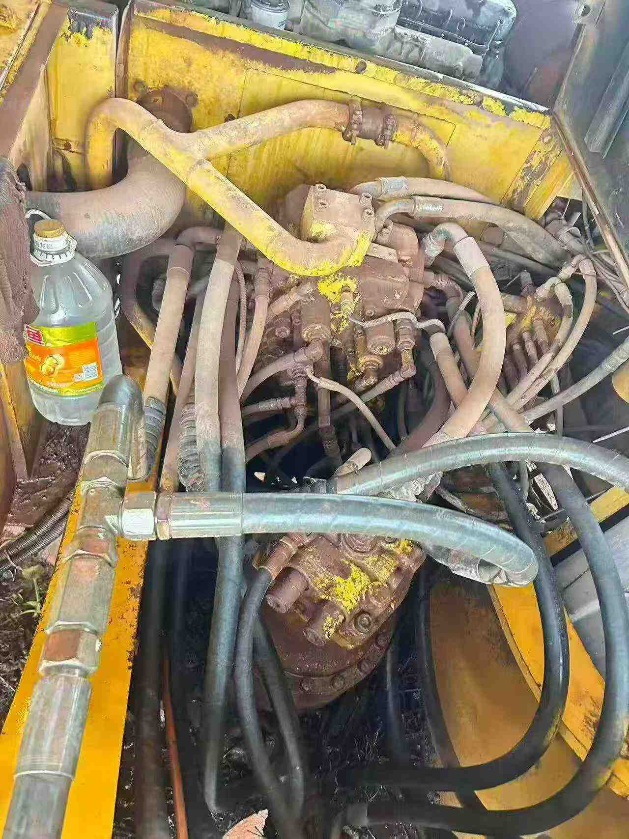 Buy Kato HD820 Used Excavator / 6