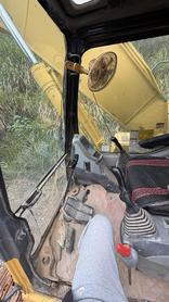 Buy Komatsu PC200-7 Used Excavator / 9 Buy Komatsu PC200-7 Used Excavator / 9