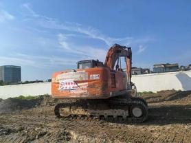 Buy Hitachi EX200-3 Used Excavator / 4 Buy Hitachi EX200-3 Used Excavator / 4