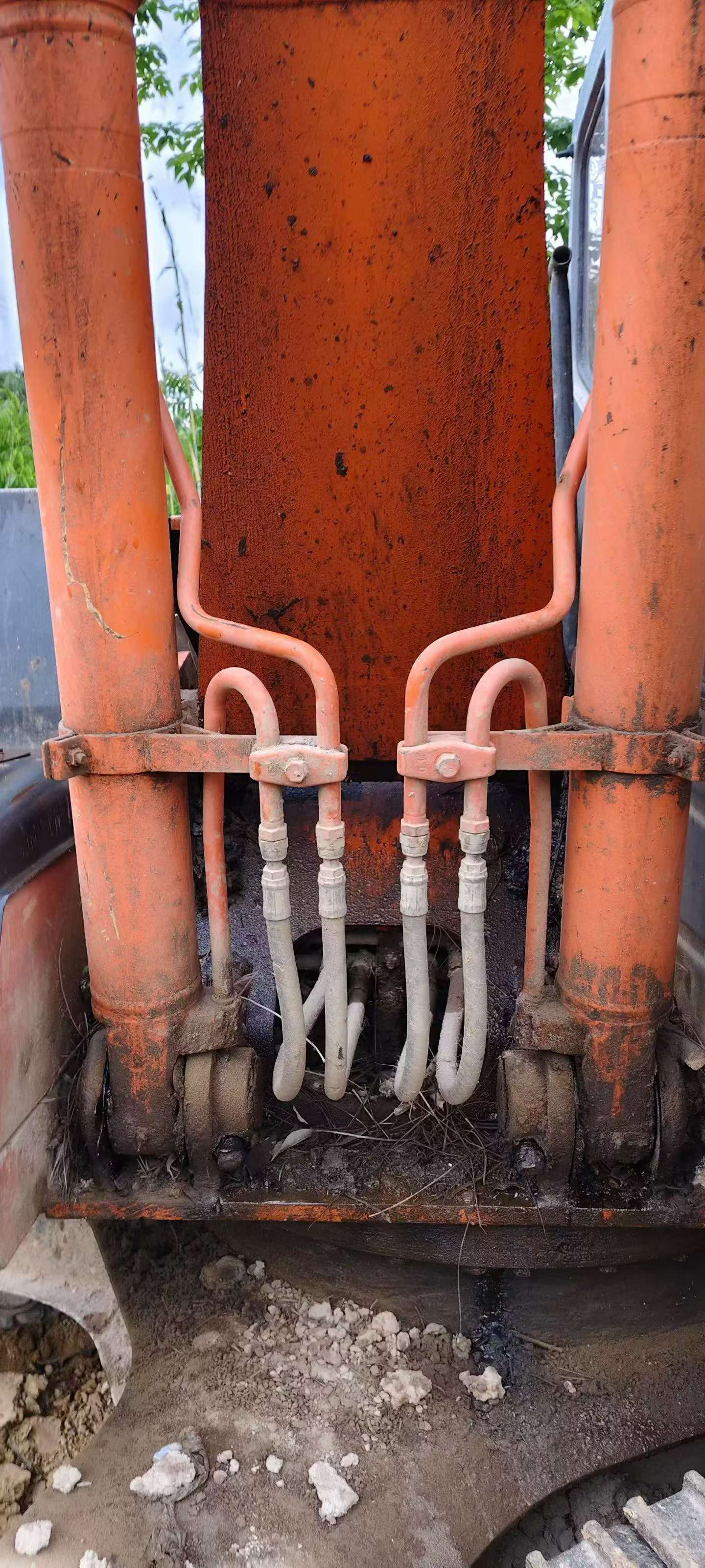 Buy Hitachi EX120-6 Used Excavator / 8 Buy Hitachi EX120-6 Used Excavator / 8