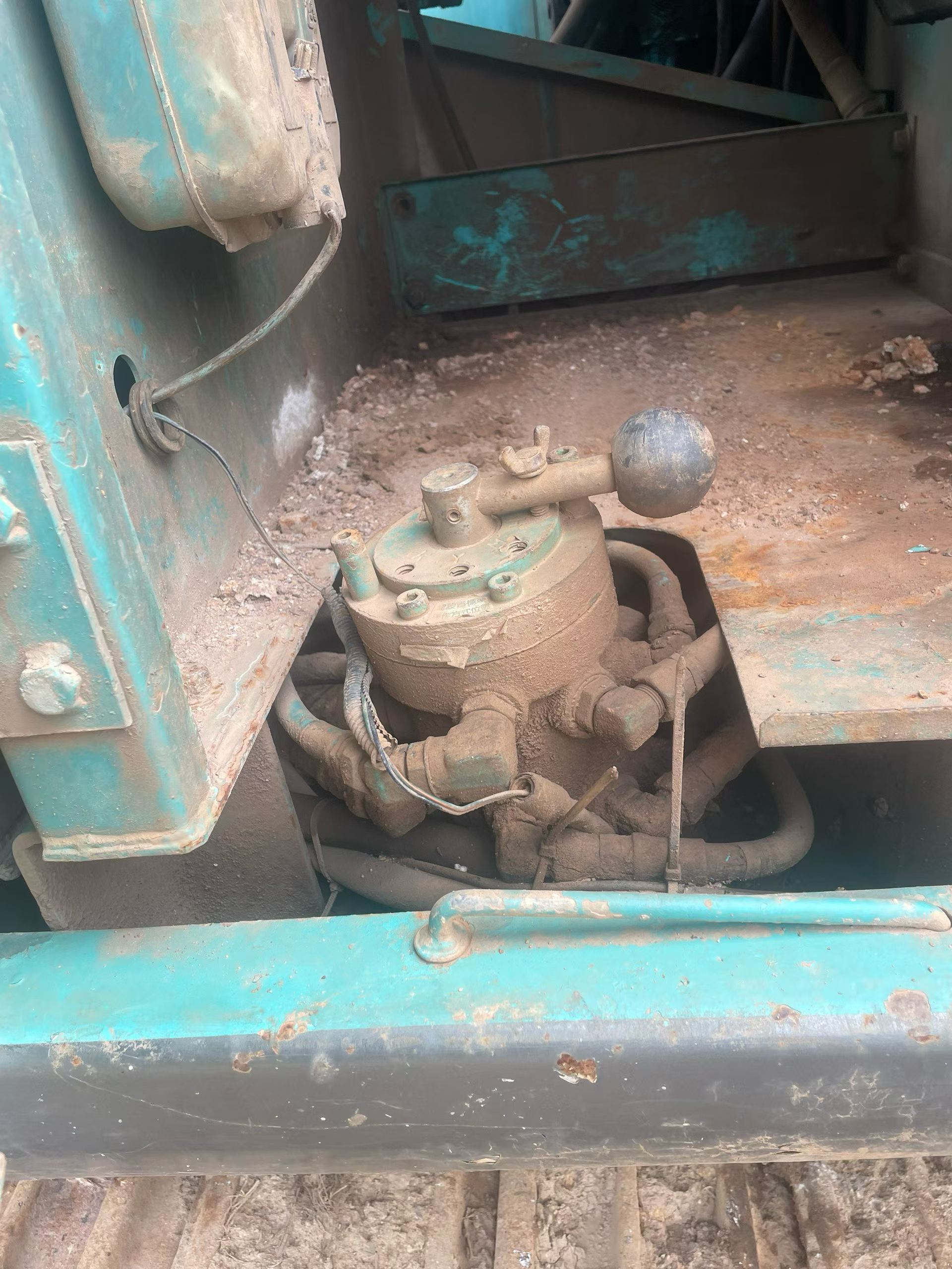 Buy Kobelco SK200 Used Excavator / 6 Buy Kobelco SK200 Used Excavator / 6