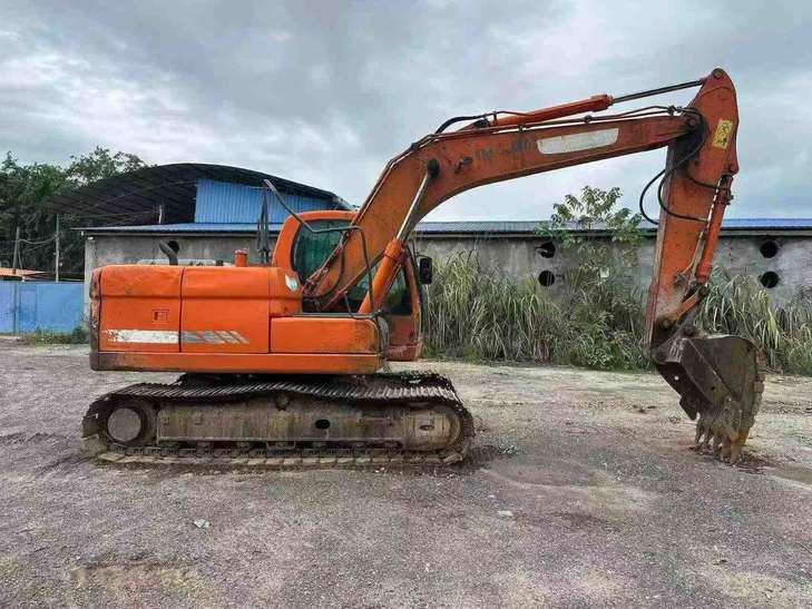 Buy Doosan DX150LC Used Excavator / 1