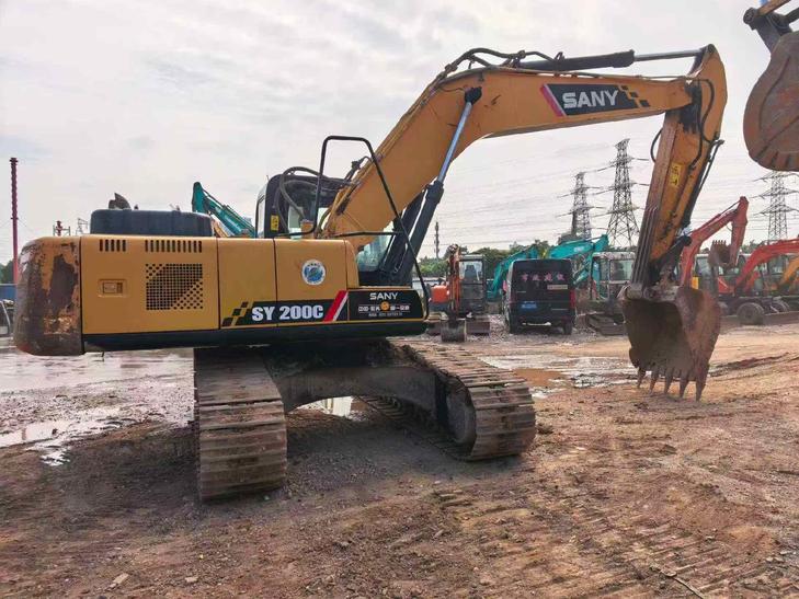 Buy Sany SY200C Used Excavator / 1