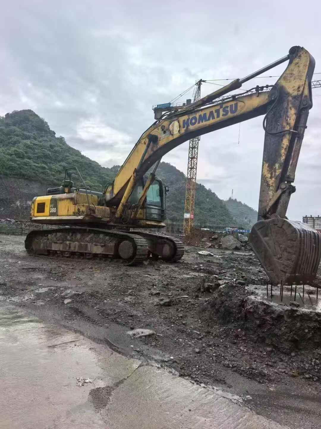 Buy Komatsu PC360-7 Used Excavator / 2
