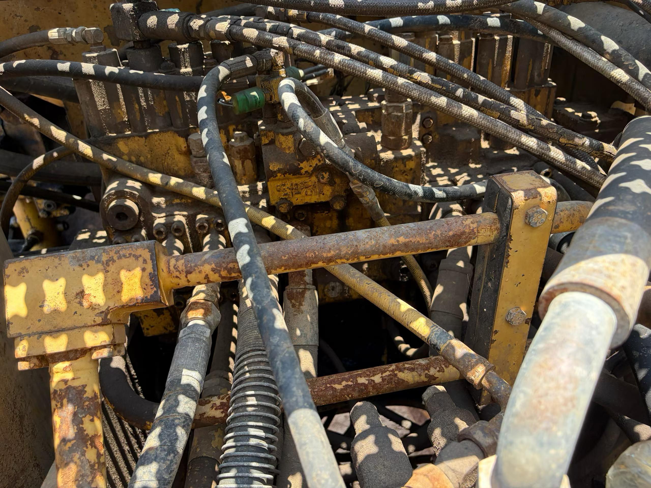 Buy Caterpillar 320V2 Used Excavator / 5 Buy Caterpillar 320V2 Used Excavator / 5