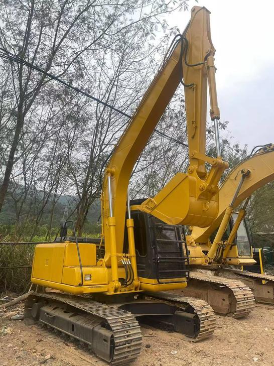 Buy Komatsu PC120-6 Used Excavator / 1