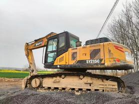 Buy Sany SY215C-8 Used Excavator / 4 Buy Sany SY215C-8 Used Excavator / 4