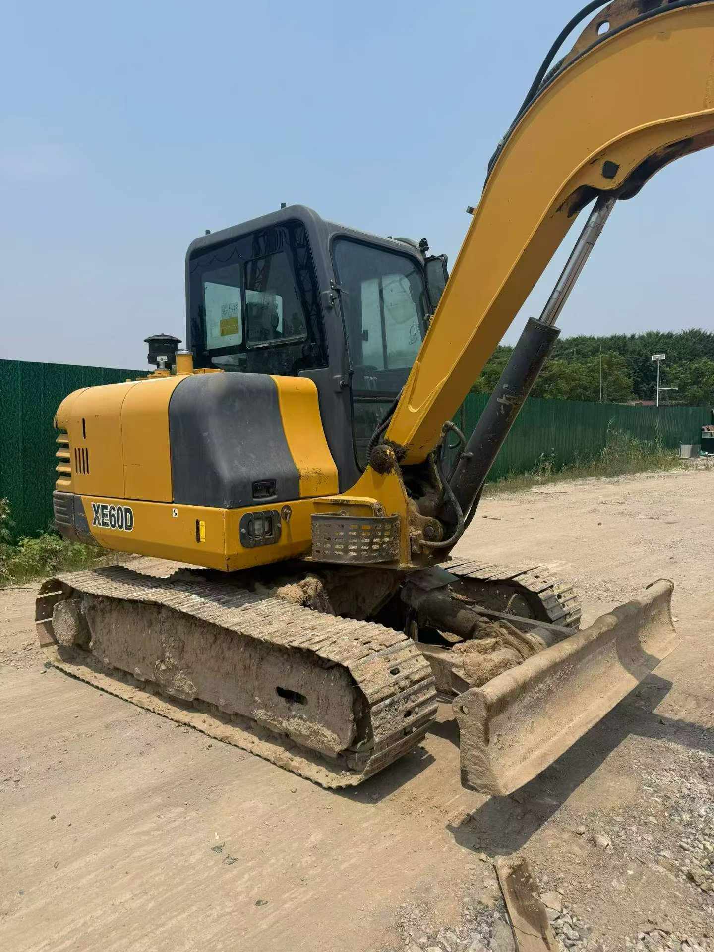 Buy XCMG XE60D Used Excavator / 5