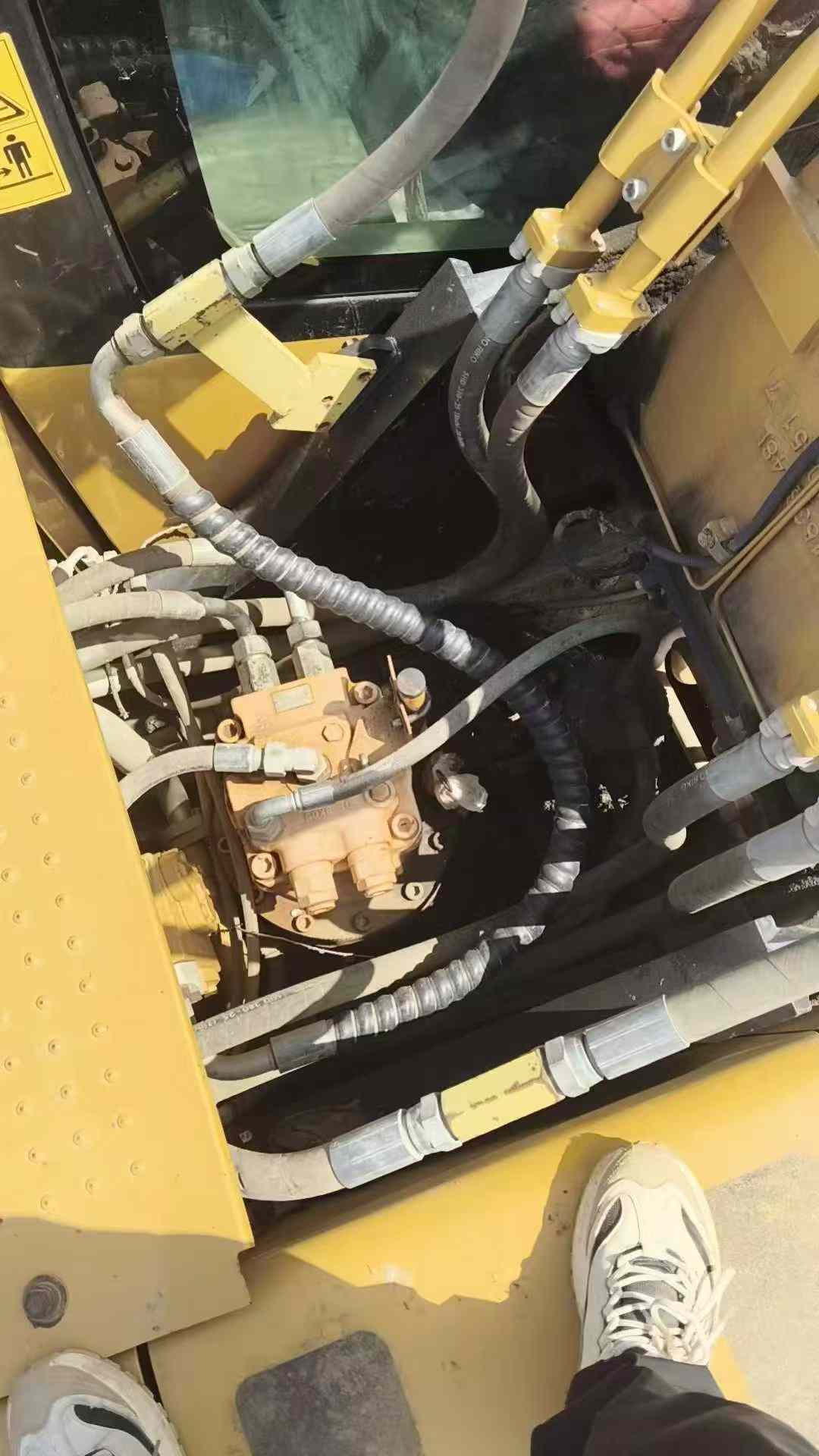 Buy Sany SY205C Used Excavator / 7 Buy Sany SY205C Used Excavator / 7