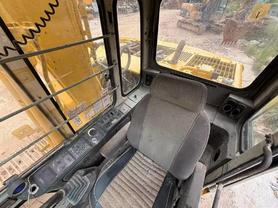 Buy Kato HD512-6 Used Excavator / 4 Buy Kato HD512-6 Used Excavator / 4