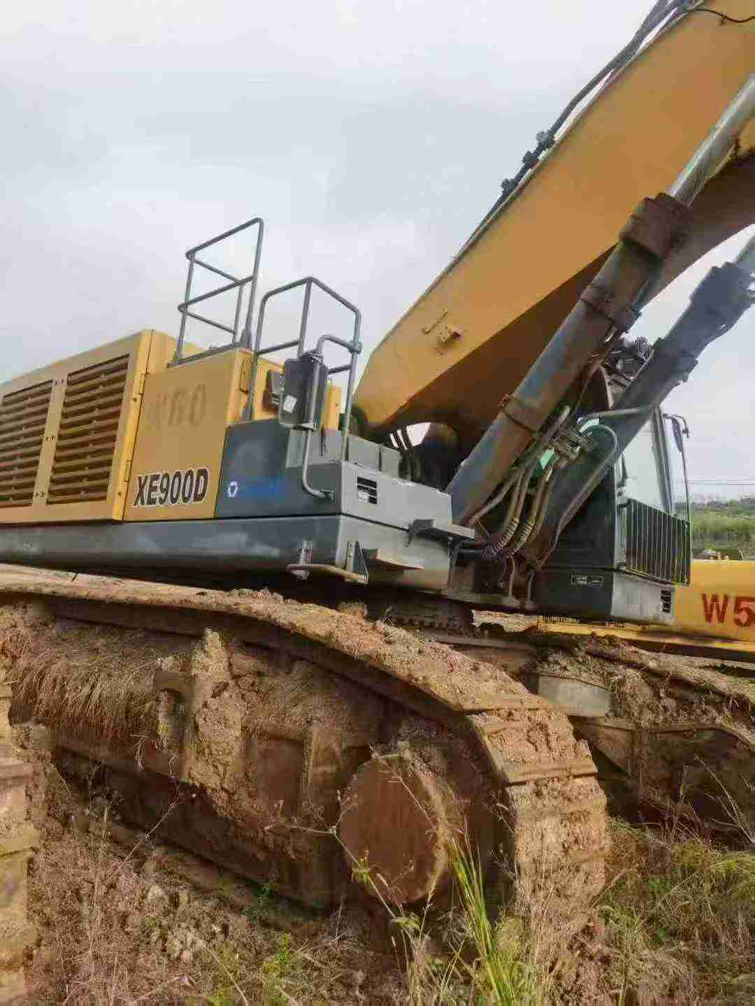 Buy XCMG XE900C Used Excavator / 3