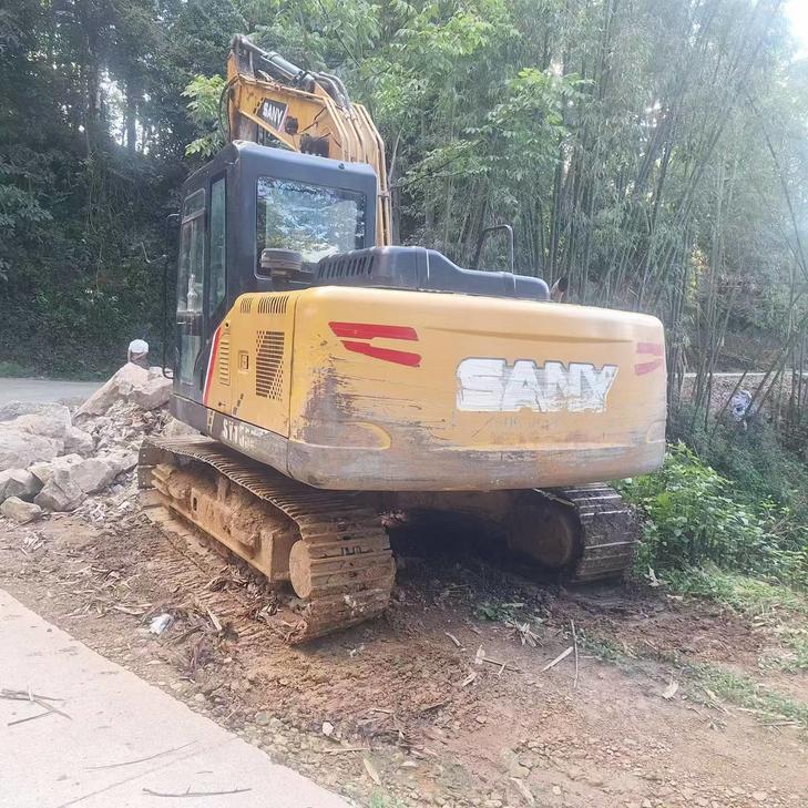 Buy Sany SY135 Used Excavator / 1