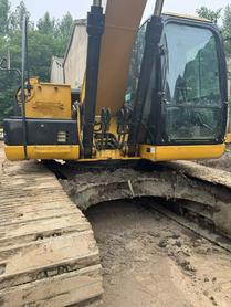 Buy Caterpillar 323D2L Used Excavator / 4 Buy Caterpillar 323D2L Used Excavator / 4